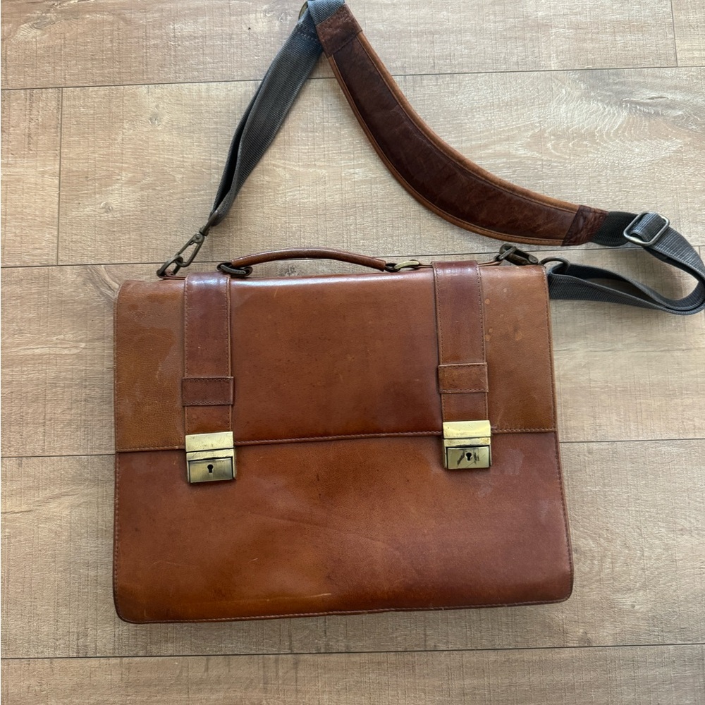 Wilson’s leather brief case